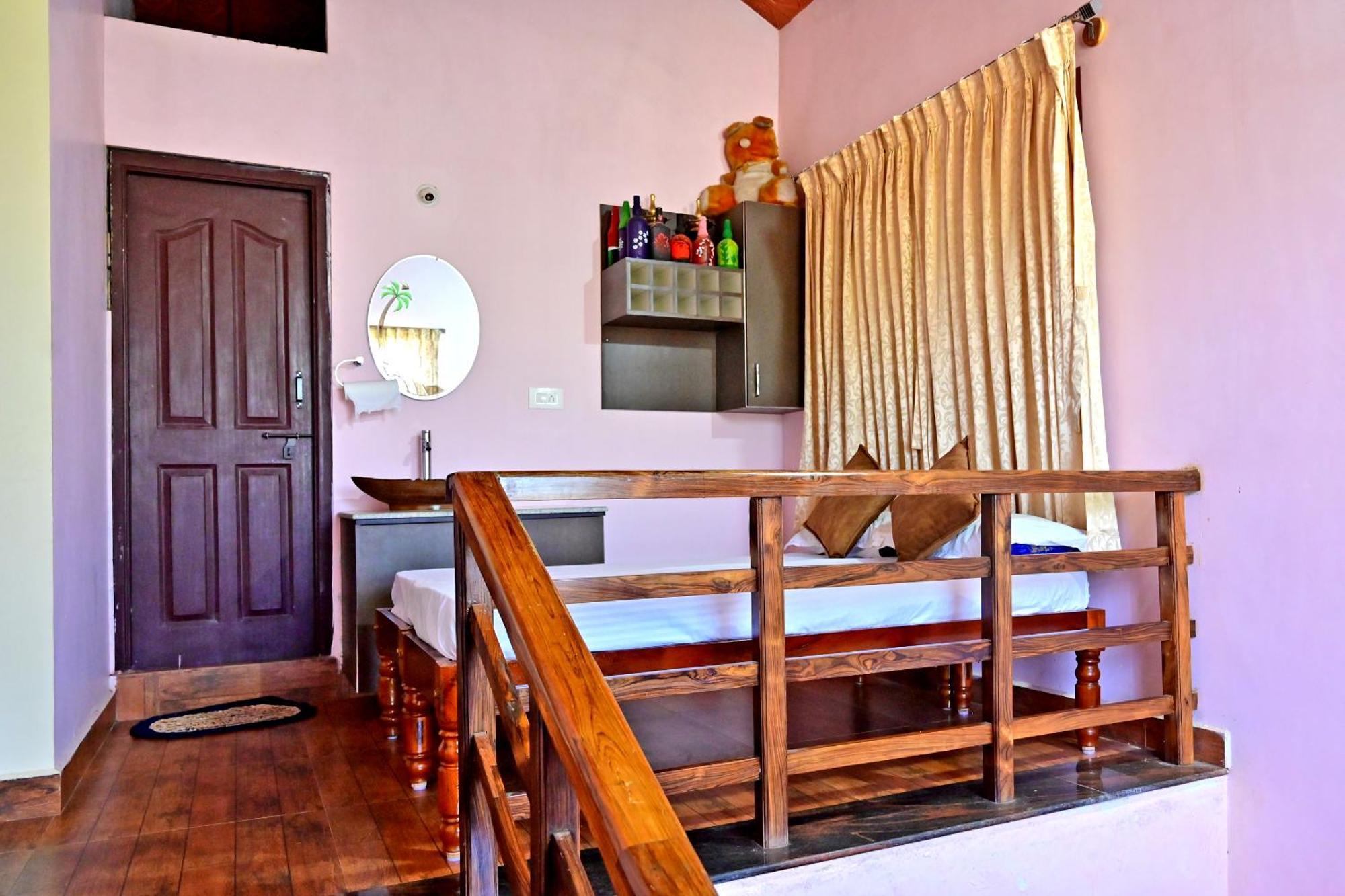 Hulihara Homestay - Full Villa, Coffee Estate & Balcony View Sakleshpur Extérieur photo